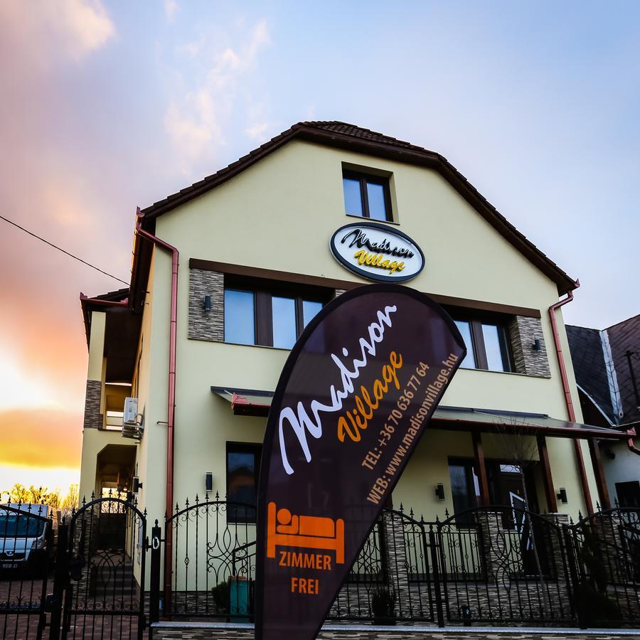 Madison Village Kisvarda Exterior photo